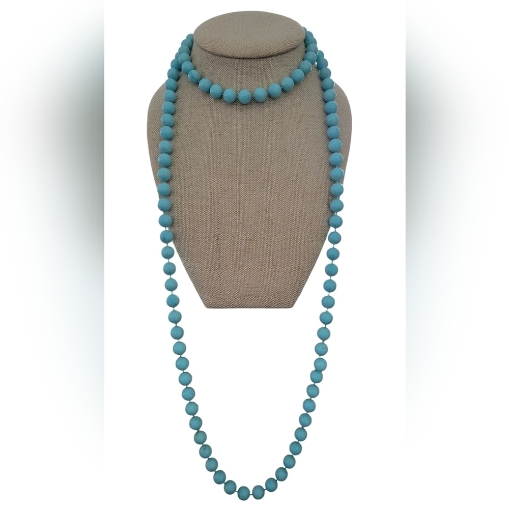 Elegant Blue Beaded Necklace - Picture 4 of 4